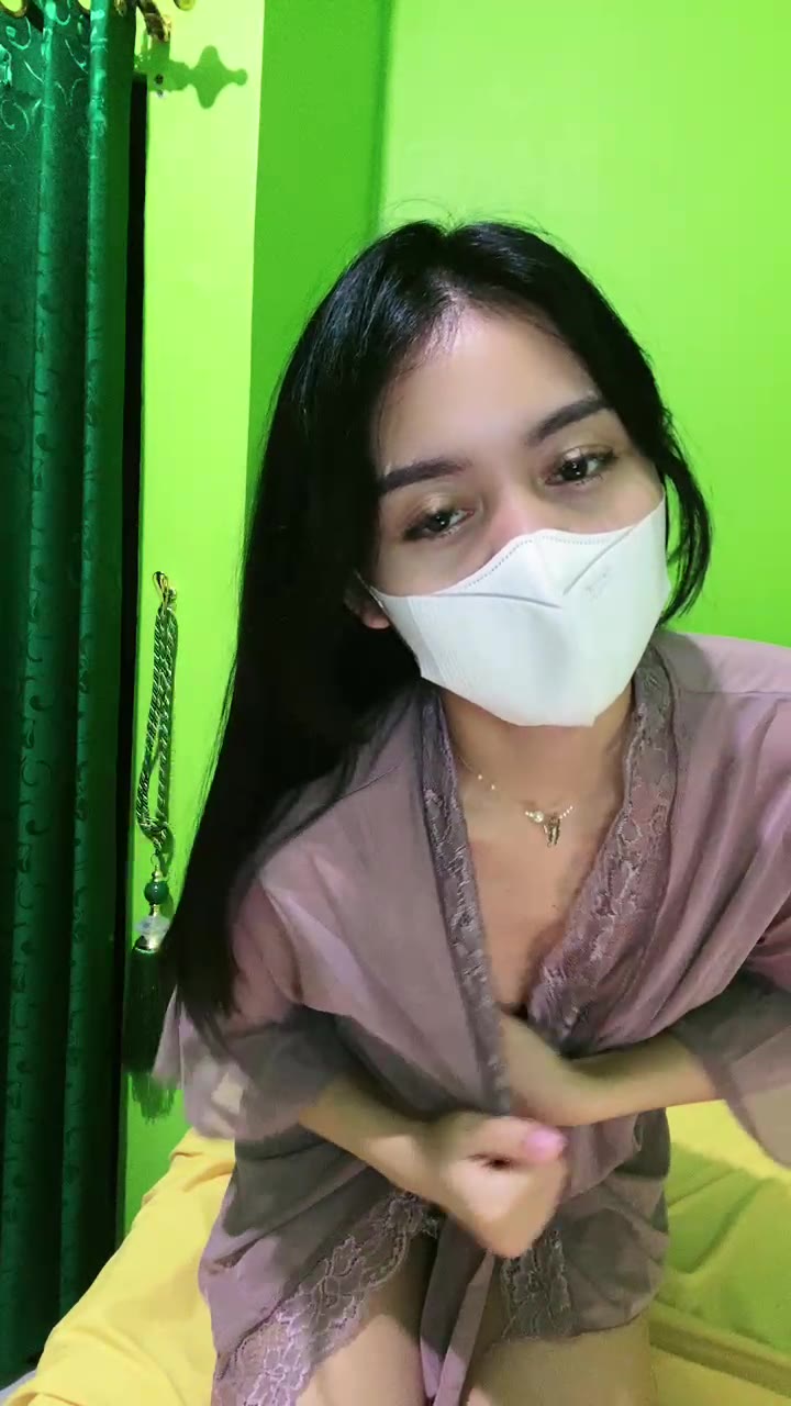 Ralline Cantik Ebot Nakal Belahan Susu ID 54771767 Mango